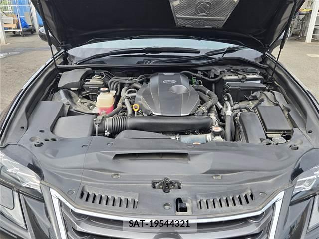 Lexus GS 2018-03 8865431-13