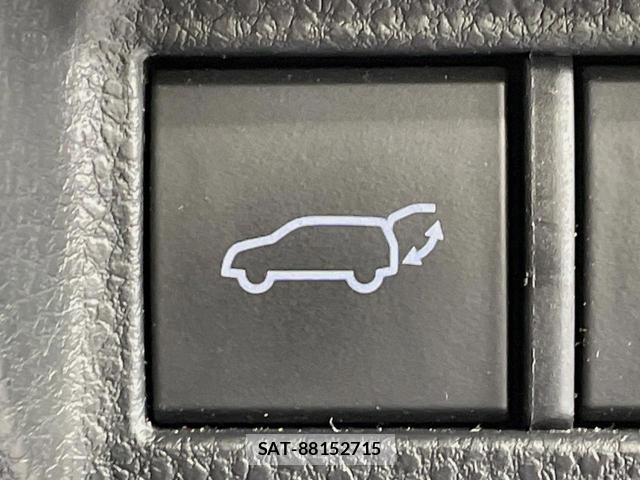 Toyota HARRIER HYBRID 2020-07 8865565-5