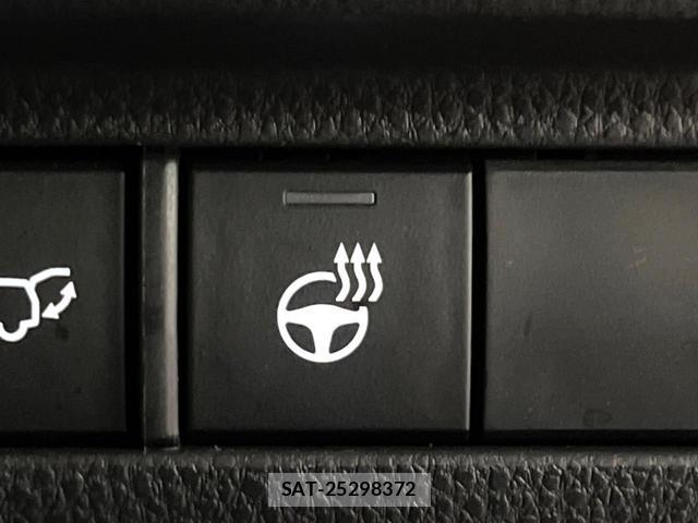 Toyota HARRIER HYBRID 2024-03 8866094-6