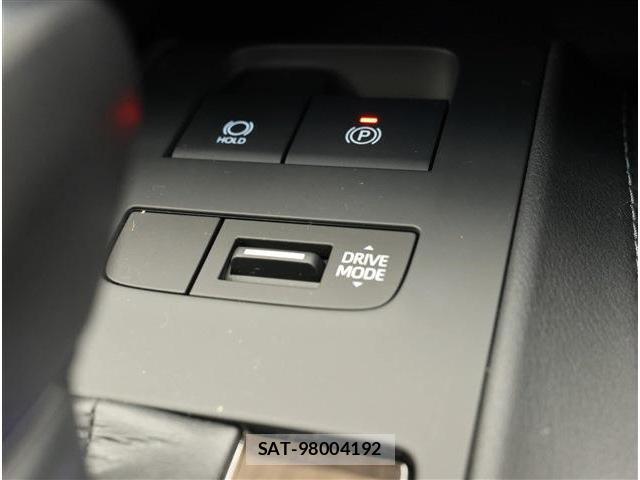Toyota HARRIER 2023-06 8865462-14
