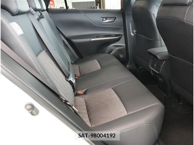 Toyota HARRIER 2023-06 8865462-16
