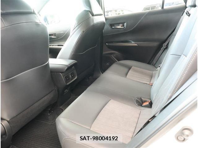 Toyota HARRIER 2023-06 8865462-18