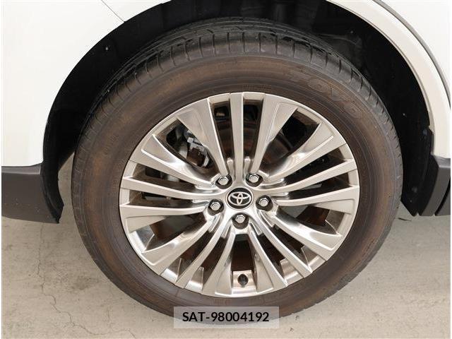 Toyota HARRIER 2023-06 8865462-9