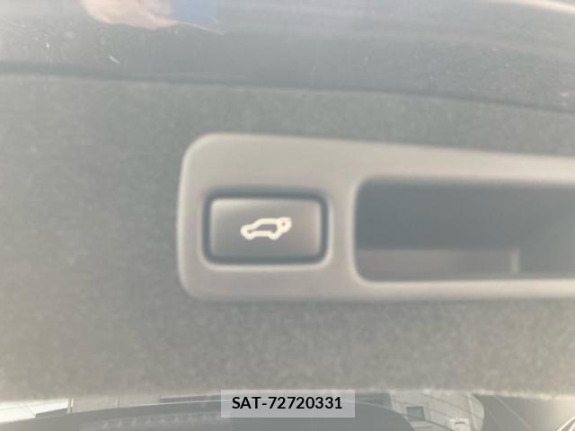 Toyota HARRIER 2016-05 8865490-15