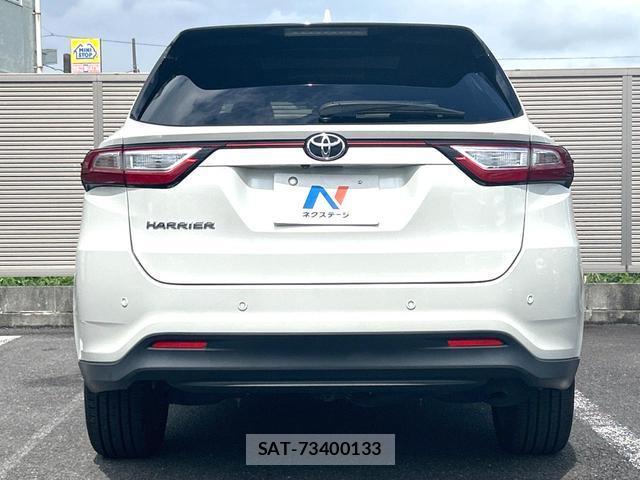 Toyota HARRIER 2018-07 8866404-13