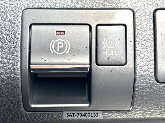 Toyota HARRIER 2018-07 8866404-4