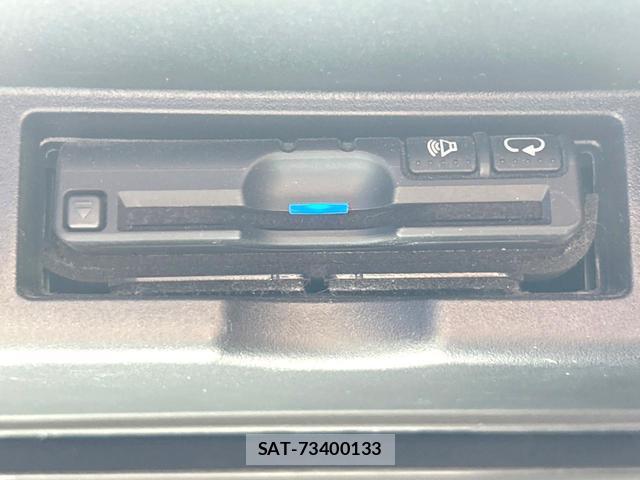 Toyota HARRIER 2018-07 8866404-6
