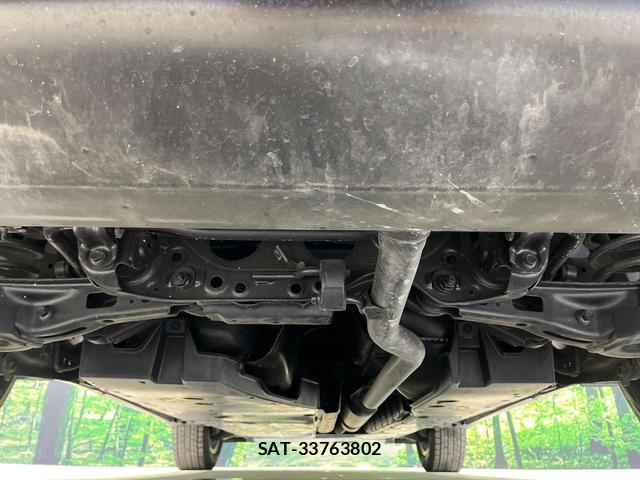 Toyota HARRIER 2024-04 8866413-18