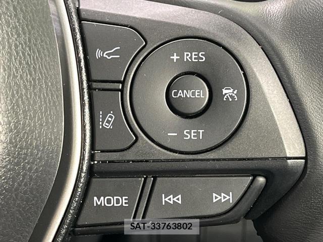 Toyota HARRIER 2024-04 8866413-5