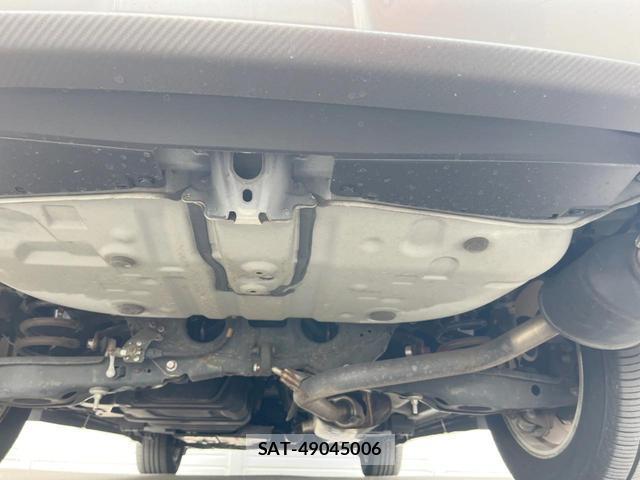 Toyota HARRIER 2016-09 8866447-19