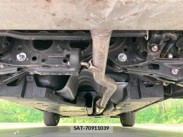 Toyota HARRIER 2022-01 8866478-18