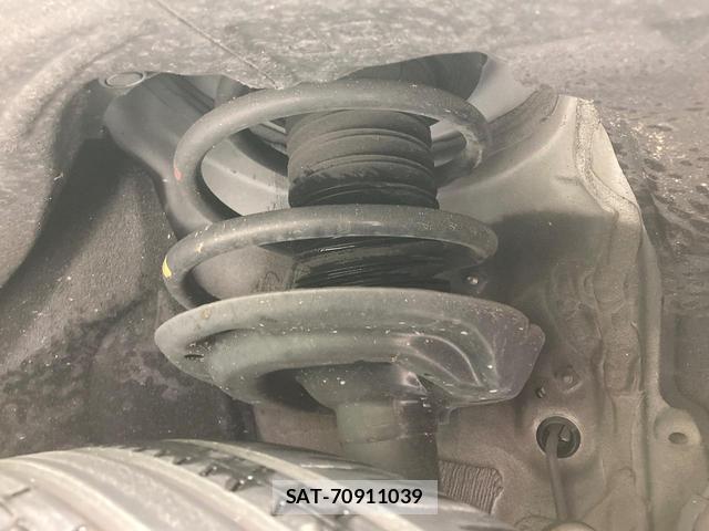 Toyota HARRIER 2022-01 8866478-19