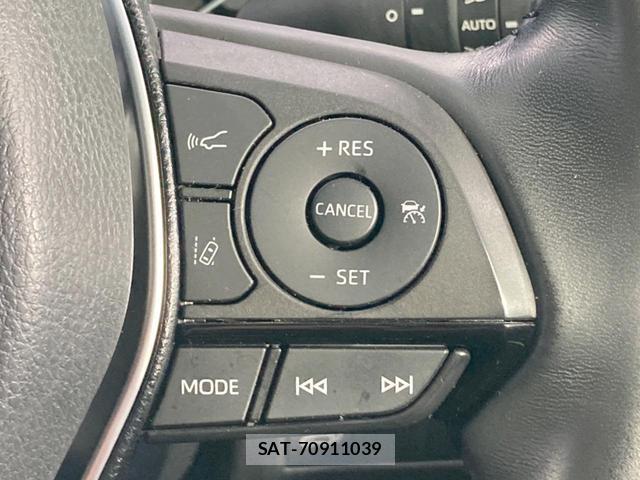 Toyota HARRIER 2022-01 8866478-5