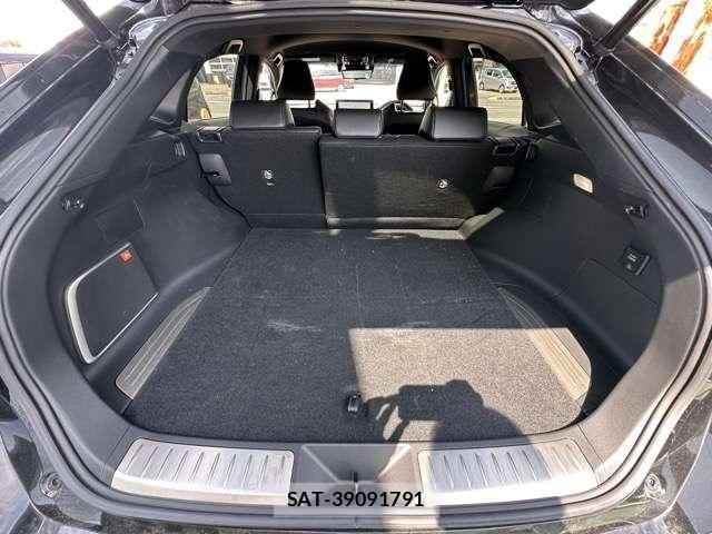 Toyota HARRIER 2023-11 8866584-17