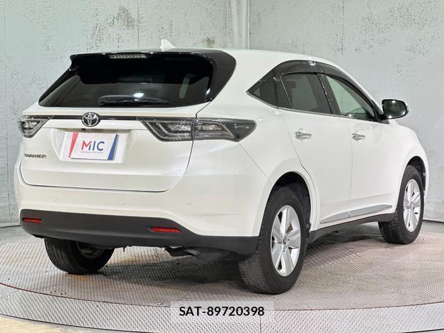 Toyota HARRIER 2016-10 8866971-16