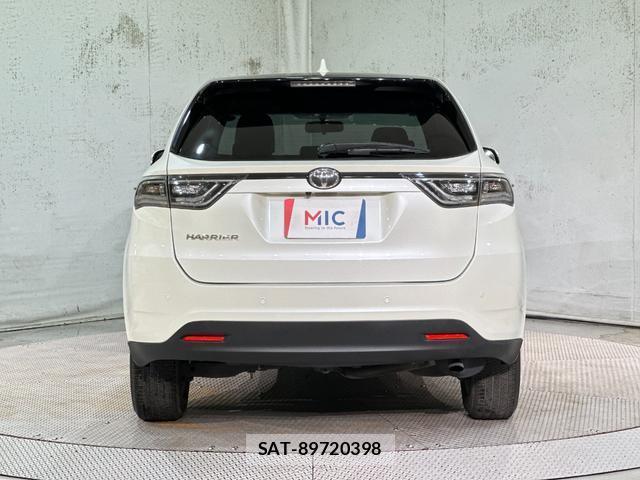 Toyota HARRIER 2016-10 8866971-17