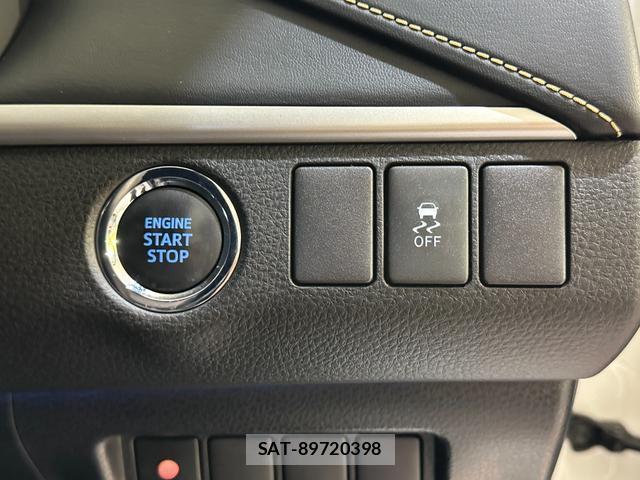 Toyota HARRIER 2016-10 8866971-9
