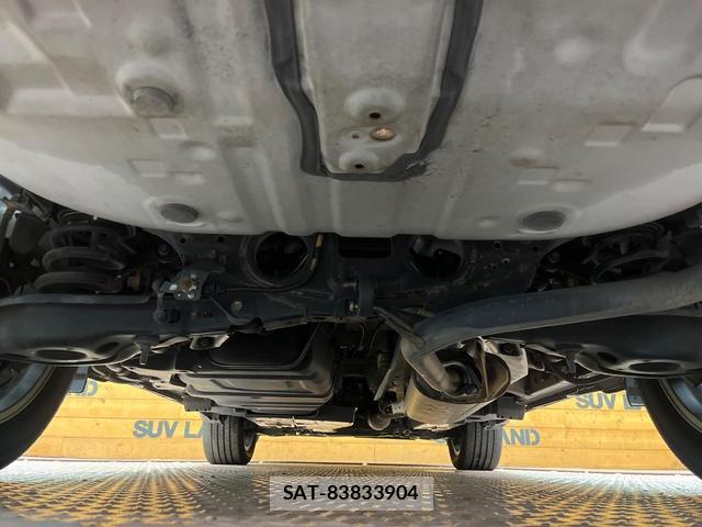 Toyota HARRIER 2017-03 8867081-18