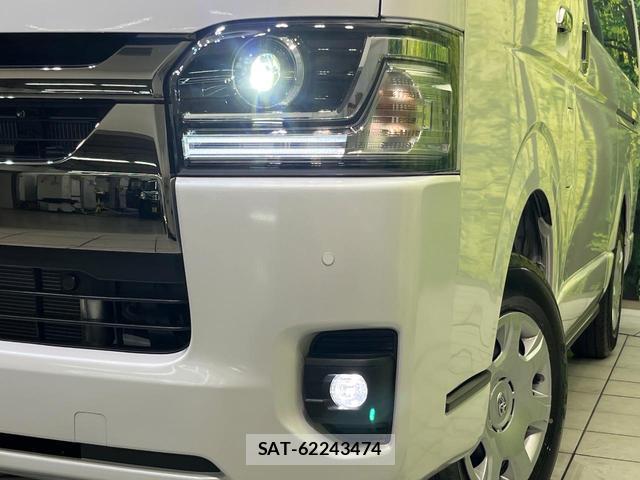 Toyota HIACE VAN 2026-05 8865382-11