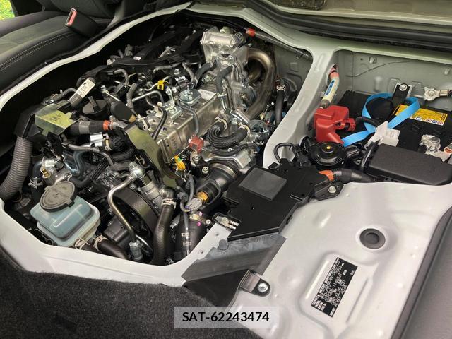 Toyota HIACE VAN 2026-05 8865382-17