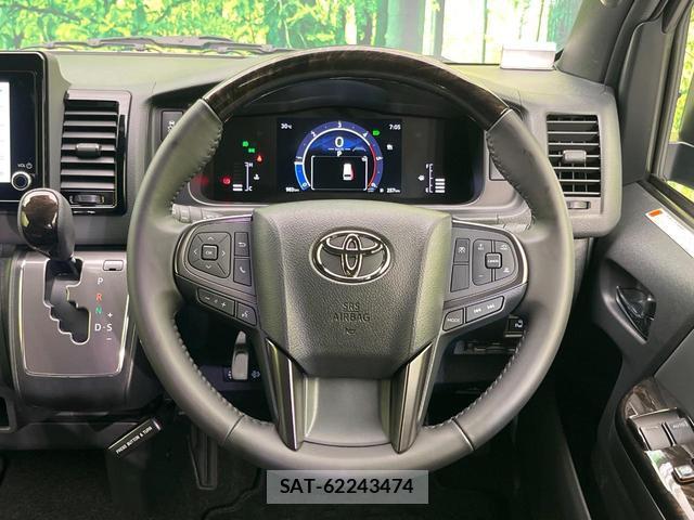 Toyota HIACE VAN 2026-05 8865382-9