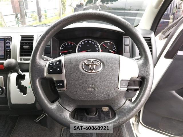 Toyota HIACE VAN 2019-11 8865391-11