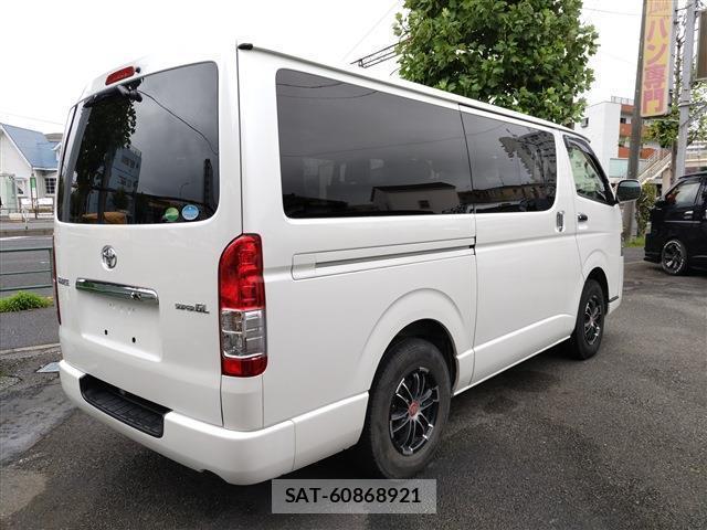 Toyota HIACE VAN 2019-11 8865391-4