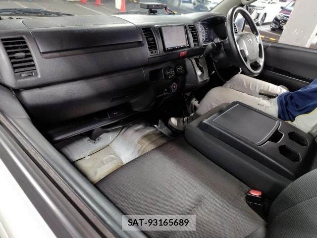 Toyota HIACE VAN 2021-03 8865524-3