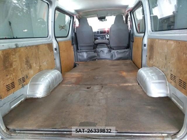 Toyota HIACE VAN 2020-03 8865547-2