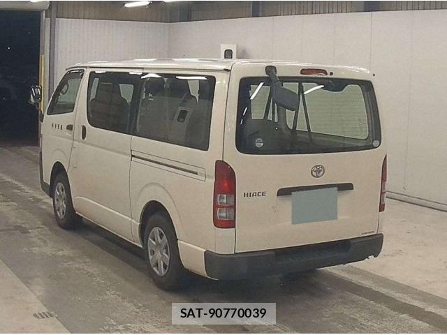 Toyota HIACE VAN 2016-11 8865549-1