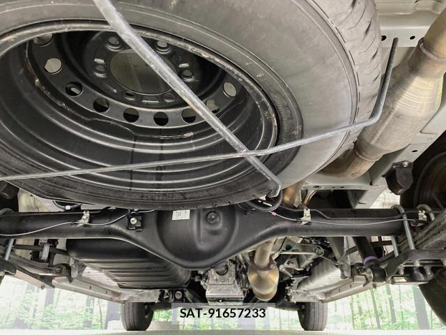Toyota HIACE VAN 2025-07 8865567-18