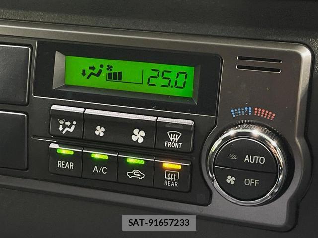 Toyota HIACE VAN 2025-07 8865567-5