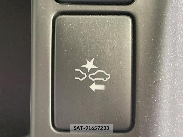 Toyota HIACE VAN 2025-07 8865567-6