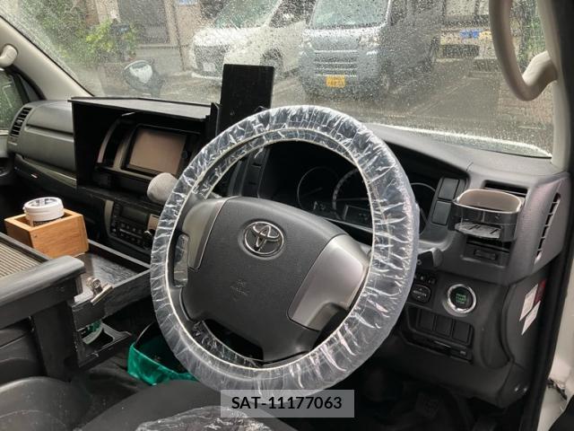 Toyota HIACE VAN 2014-02 8865754-14