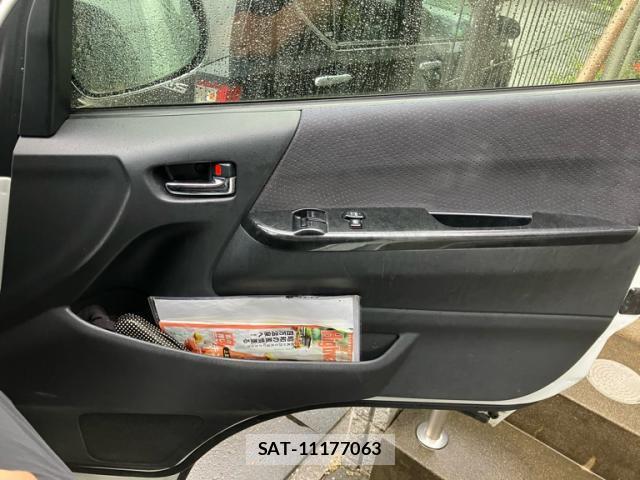 Toyota HIACE VAN 2014-02 8865754-15