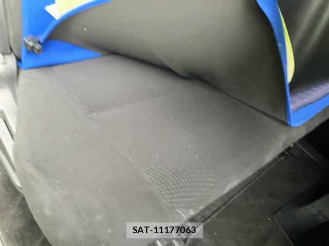 Toyota HIACE VAN 2014-02 8865754-9