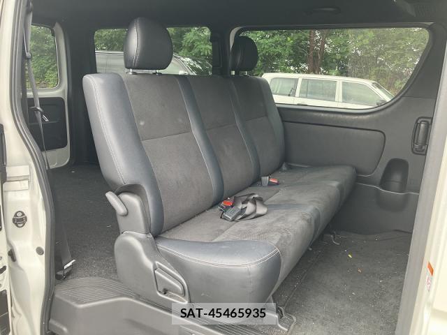 Toyota HIACE VAN 2023-01 8866162-5
