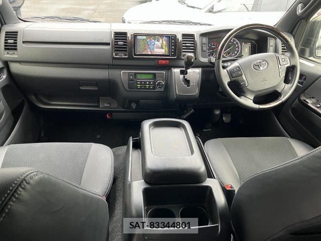 Toyota HIACE VAN 2020-08 8866166-3
