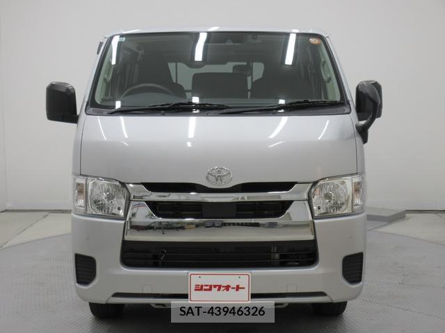 Toyota HIACE VAN 2023-10 8866717-1