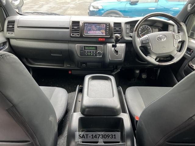 Toyota HIACE VAN 2023-01 8866886-3