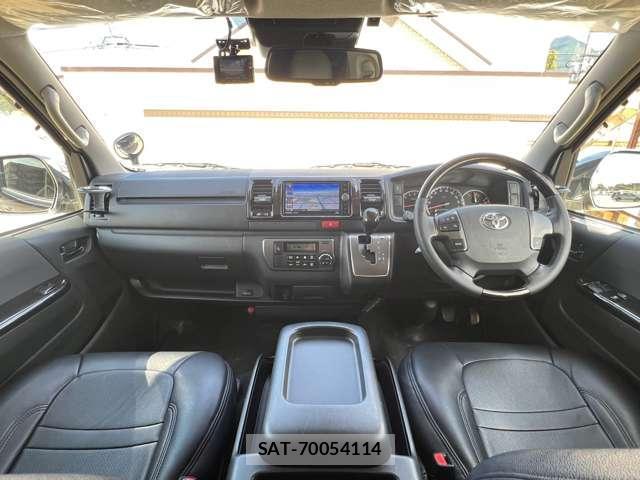 Toyota HIACE VAN 2018-01 8866938-4