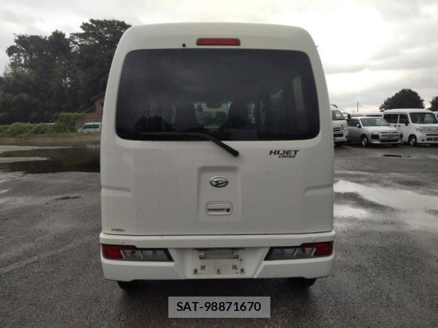Daihatsu HIJET CARGO 2020-09 8865629-3