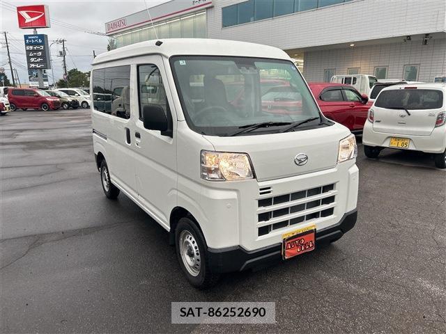 Daihatsu HIJET CARGO 2026-03 8865697-3