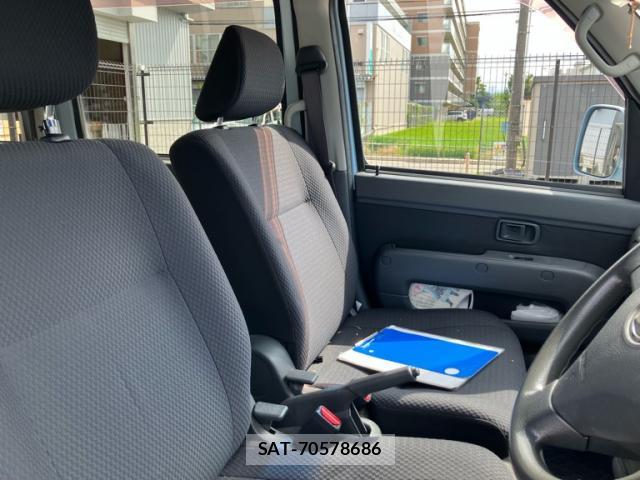 Daihatsu HIJET CARGO 2016-07 8865963-5