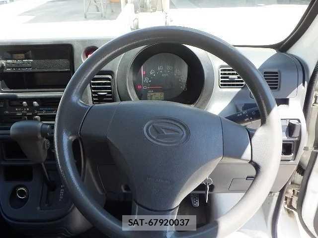 Daihatsu HIJET CARGO 2014 8866799-5