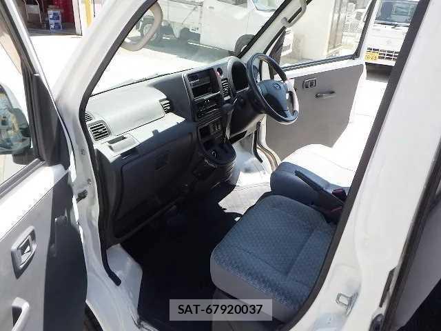 Daihatsu HIJET CARGO 2014 8866799-8
