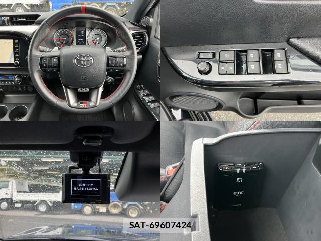 Toyota HILUX 2022-11 8866000-8