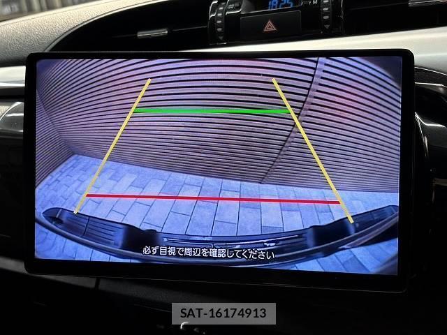 Toyota HILUX 2022-08 8866784-3