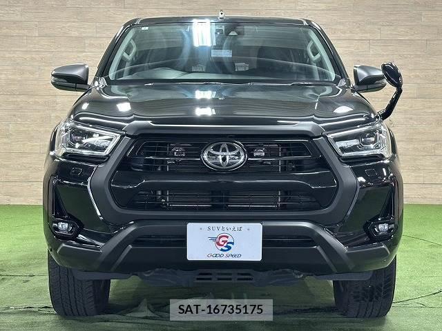 Toyota HILUX 2022-07 8867159-14