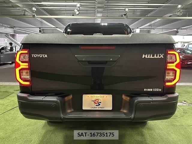 Toyota HILUX 2022-07 8867159-15